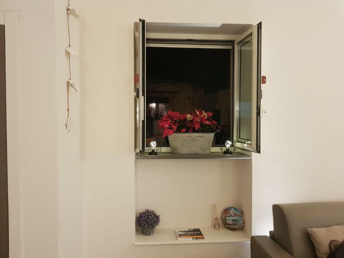 Home "Suite" Home Napoli Bagian luar foto