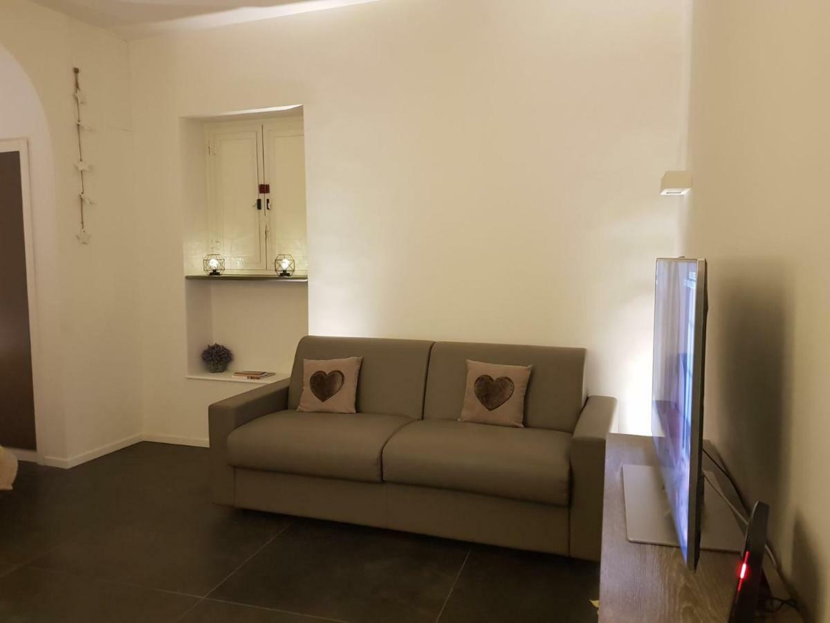 Home "Suite" Home Napoli Bagian luar foto