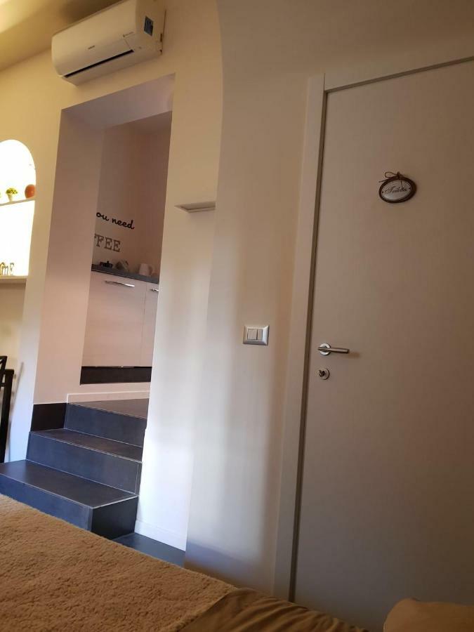 Home "Suite" Home Napoli Bagian luar foto